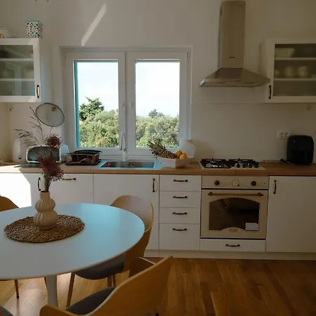 Robinson House Mimo Holiday home Nevidane