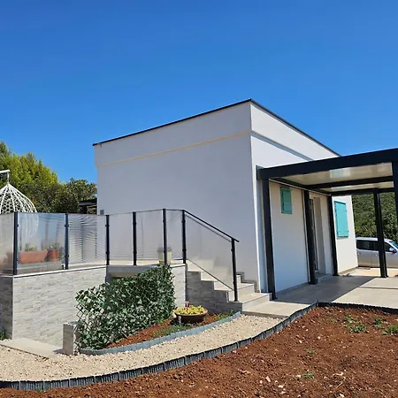 Robinson House Mimo Holiday home Nevidane