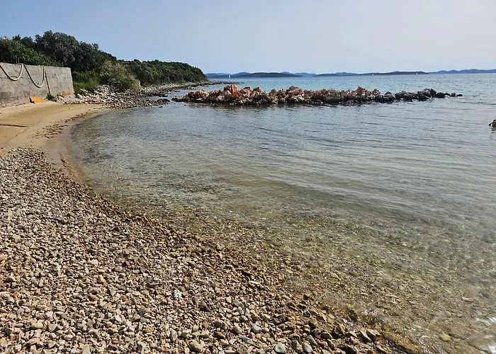 Vakantiehuis Robinson House Mimo Neviđane